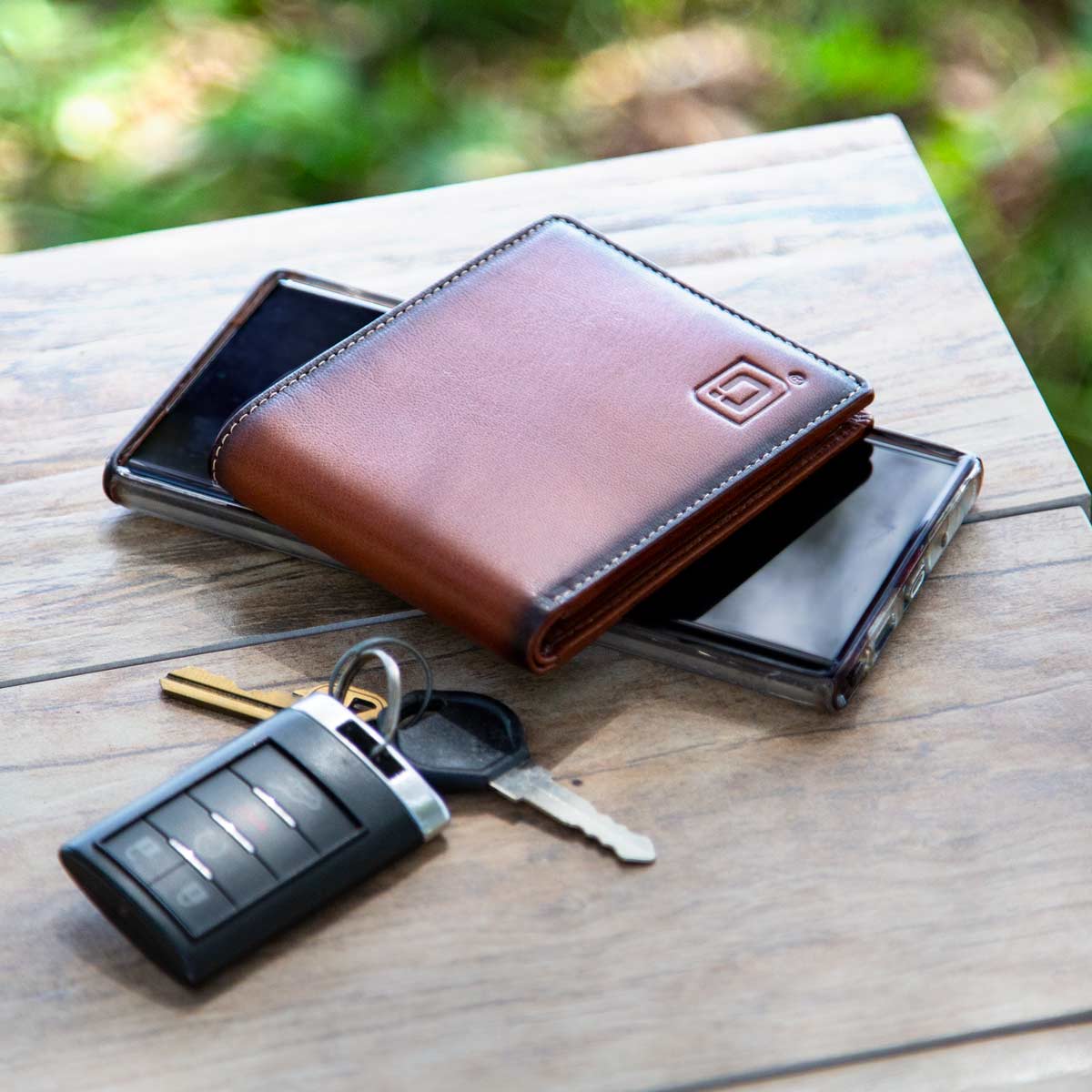Mens RFID Wallet - 6 Slot Thin Bifold Wallet - Antiqued Brown - IDSH7002 - abrn