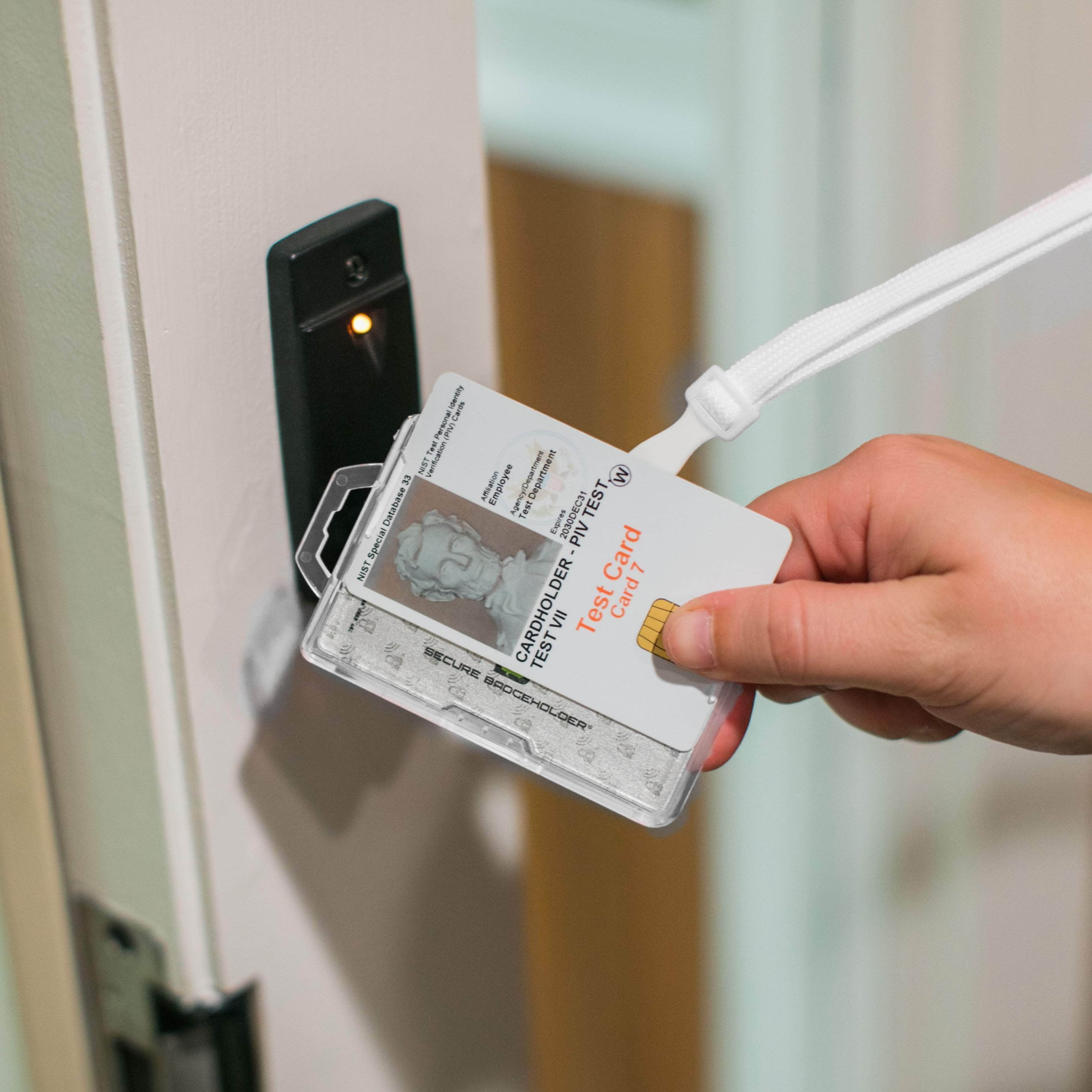 Secure Badge Holder DuoLite ® Dual Hook 2 ID Card Holder - Clear - IDSH2004 - 003B - Clr
