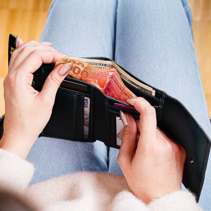 RFID Blocking Women's Leather Trifold Wallet - Black - IDSH7102 - blk