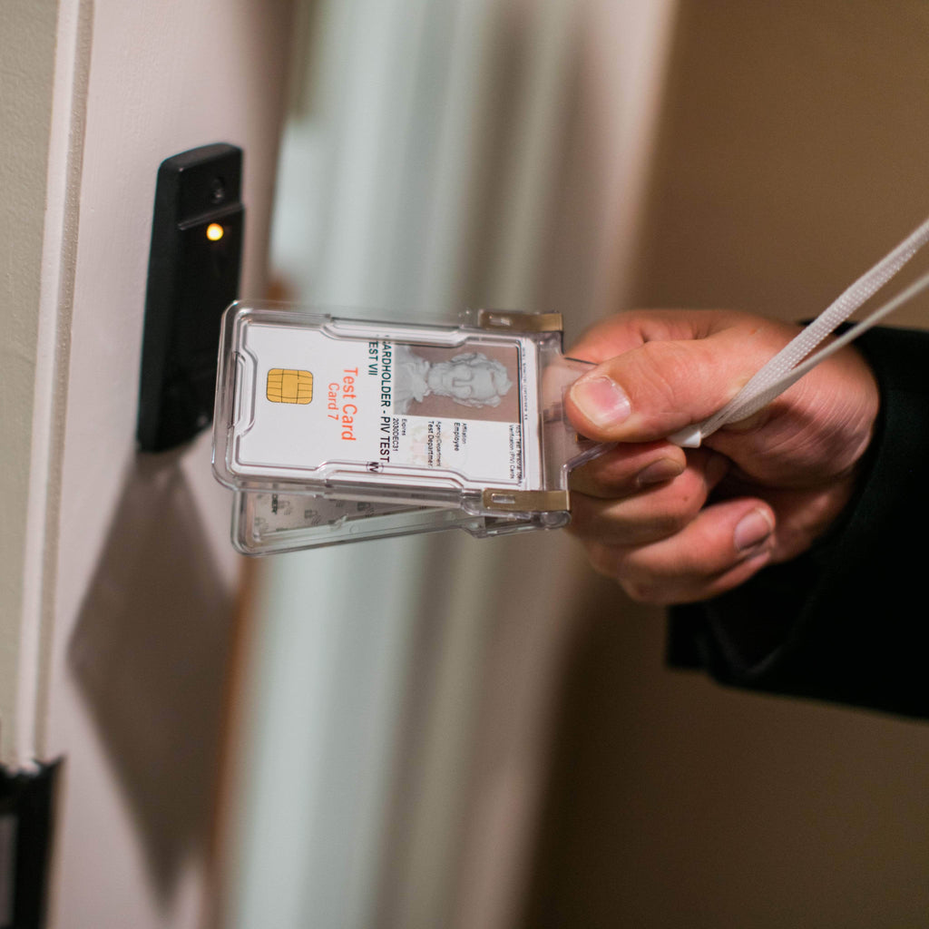 ID Stronghold | Secure Badge Holder Classic with BloxProx™